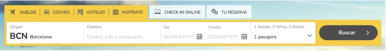 Interfaz de búsqueda de vuelos de Vueling con el aeropuerto de origen 'BCN Barcelona' preseleccionado, acompañado de opciones para elegir destino, fechas de ida y vuelta, y número de pasajeros, con un botón para buscar.